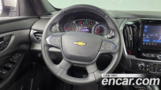 Chevrolet Korea Traverse 2023 — photo 13