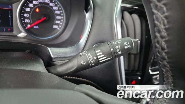 Chevrolet Korea Traverse 2023 — photo 19