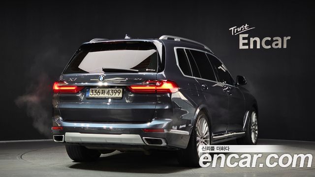 BMW X7 2022 — photo 2