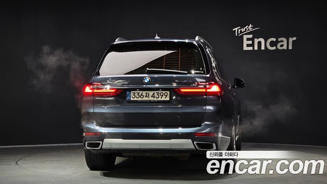 BMW X7 2022 — photo 4
