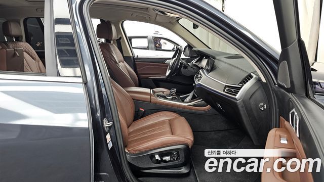 BMW X7 2022 — photo 11