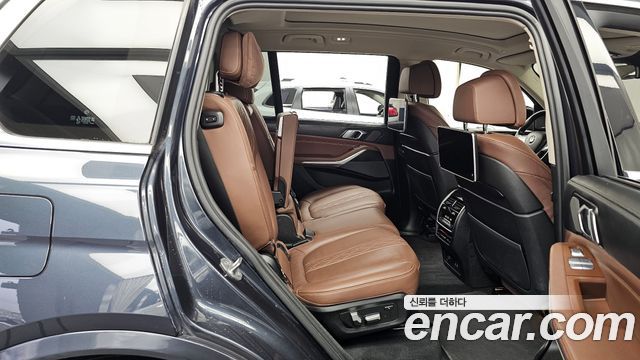 BMW X7 2022 — photo 12