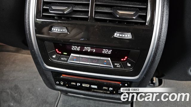 BMW X7 2022 — photo 19