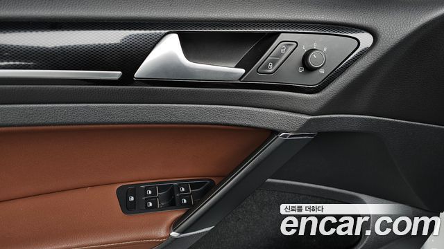 Volkswagen Golf 2015 — photo 17