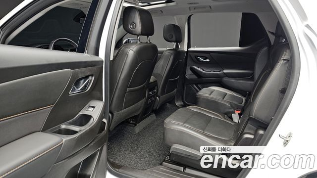 Chevrolet Korea Traverse 2021 — photo 10