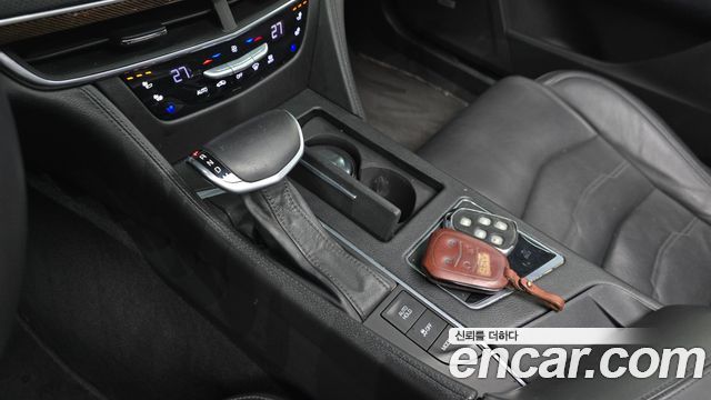 Cadillac CT6 2016 — photo 9