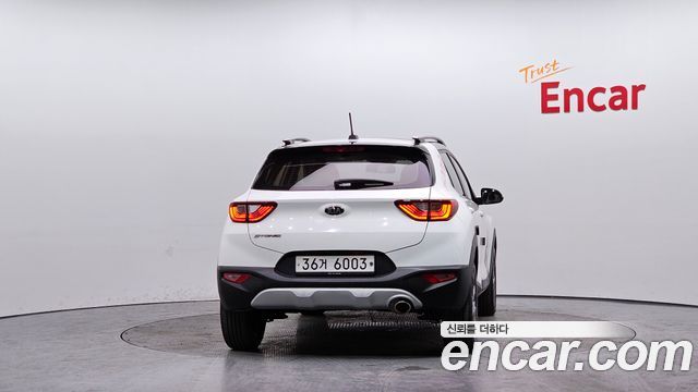 Kia Stonic 2018 — photo 4