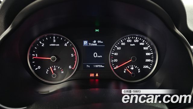 Kia Stonic 2018 — photo 8