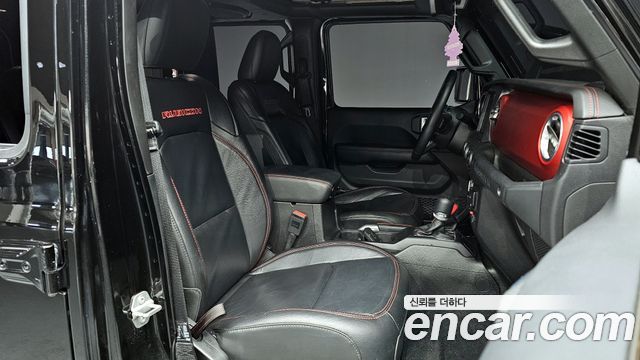 Jeep Wrangler 2018 — photo 10