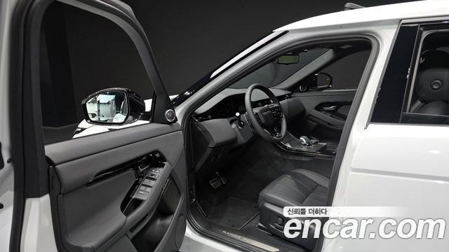 Land Rover Range Rover Evoque 2024 — photo 10