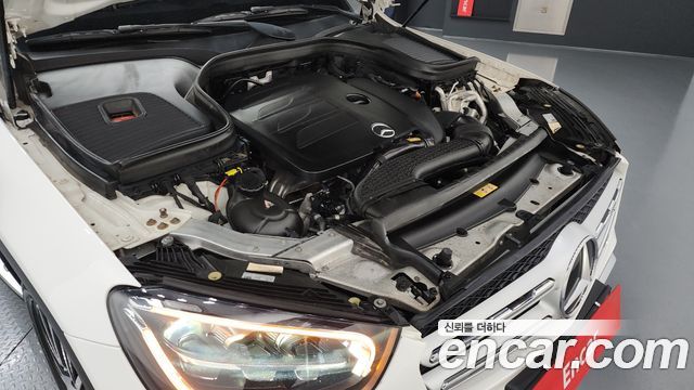 Mercedes-Benz GLC-Class 2020 — photo 6