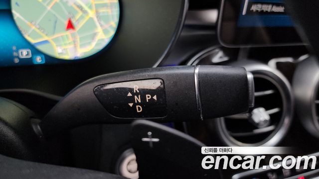Mercedes-Benz GLC-Class 2020 — photo 9
