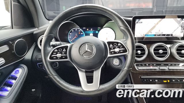 Mercedes-Benz GLC-Class 2020 — photo 13
