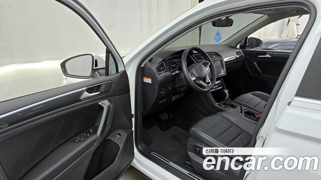 Volkswagen Tiguan 2024 — photo 10
