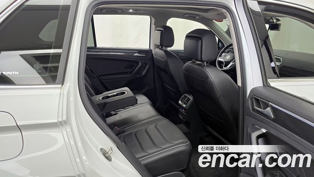Volkswagen Tiguan 2024 — photo 12