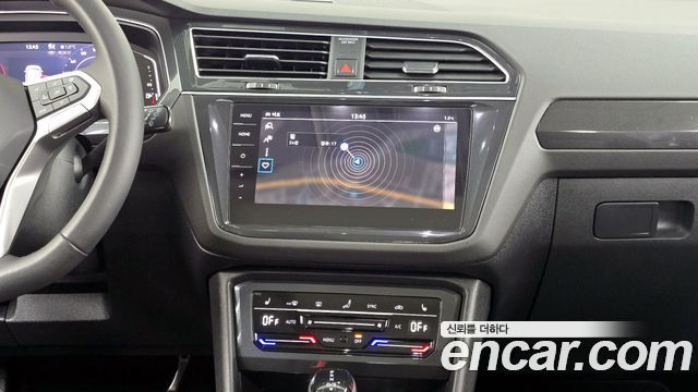 Volkswagen Tiguan 2024 — photo 14