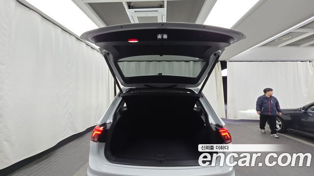 Volkswagen Tiguan 2024 — photo 20