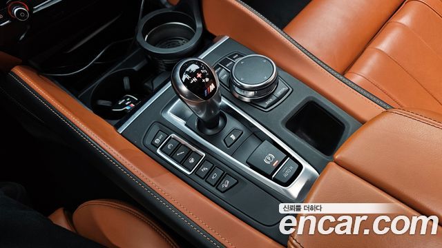 BMW X6M 2018 — photo 9
