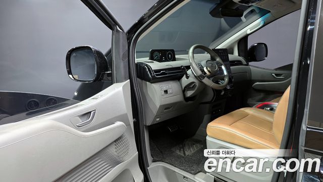 Hyundai Staria 2023 — photo 10