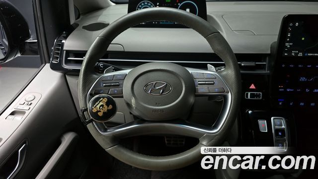 Hyundai Staria 2023 — photo 13