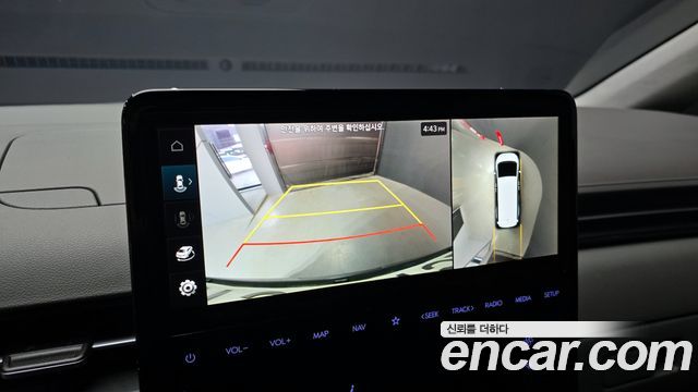 Hyundai Staria 2023 — photo 15