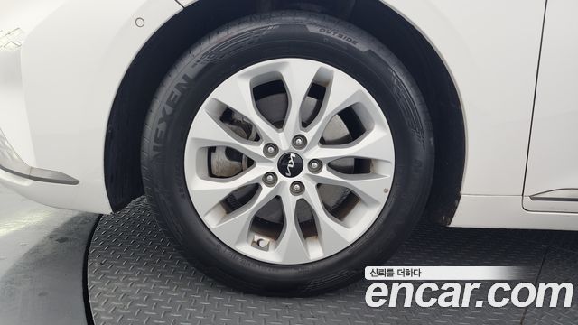 Kia K8 2022 — photo 5