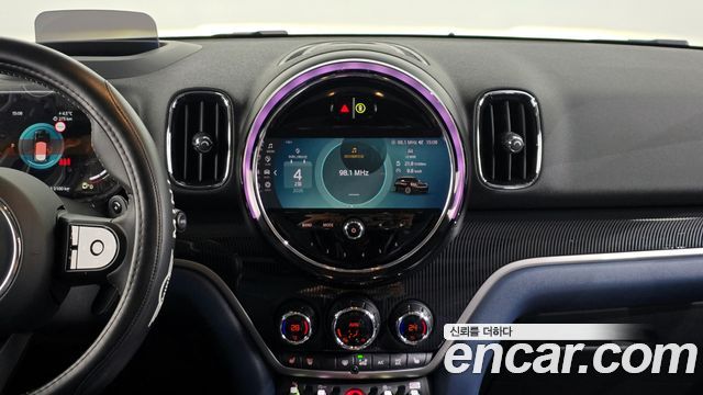 Mini Countryman 2023 — photo 14