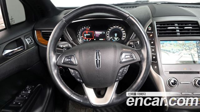 Lincoln MKC 2016 — photo 13