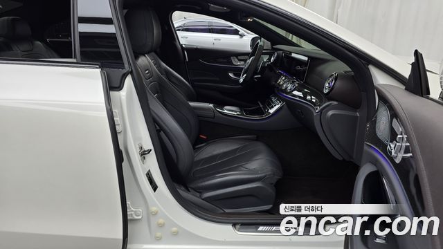 Mercedes-Benz CLS-Class 2021 — photo 11