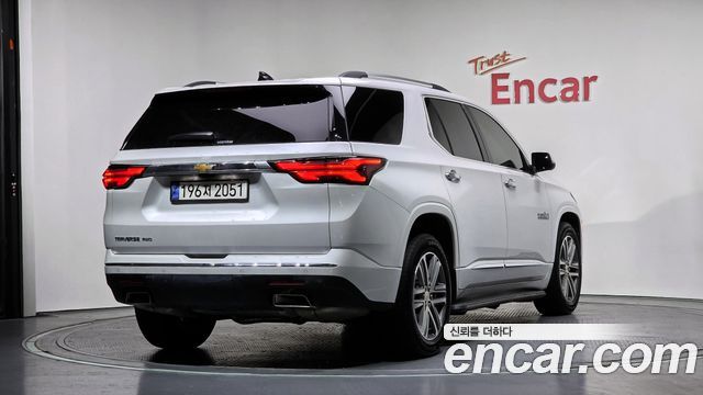Chevrolet Korea Traverse 2022 — photo 2
