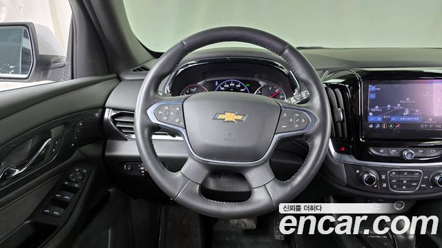 Chevrolet Korea Traverse 2022 — photo 13