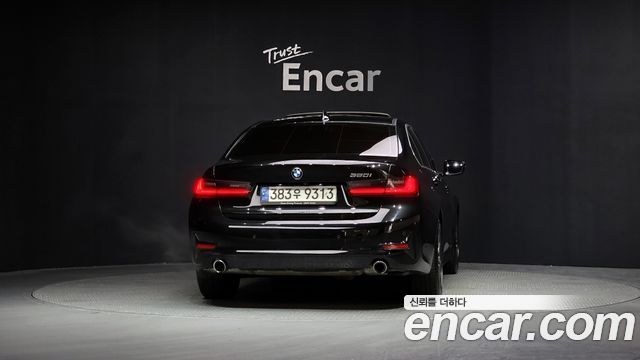 BMW 3-Series 2022 — photo 4