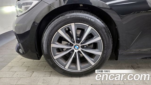 BMW 3-Series 2022 — photo 5