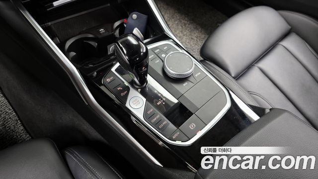 BMW 3-Series 2022 — photo 9