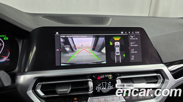 BMW 3-Series 2022 — photo 15