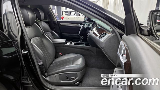 Hyundai Genesis 2015 — photo 11