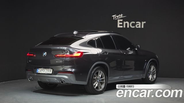 BMW X4 2021 — photo 2