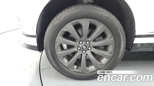 Land Rover Range Rover Velar 2019 — photo 5