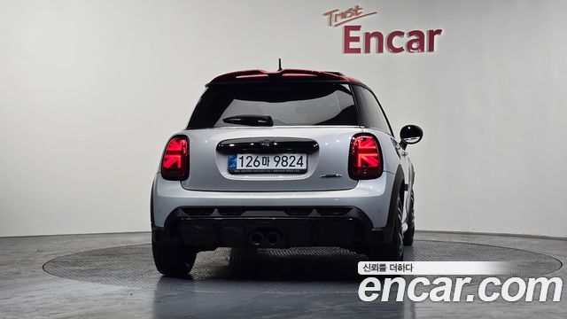 Mini Cooper 2021 — photo 4