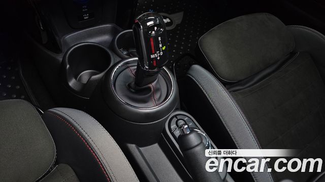 Mini Cooper 2021 — photo 9