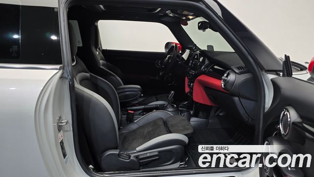 Mini Cooper 2021 — photo 11