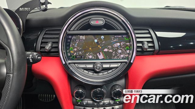 Mini Cooper 2021 — photo 14