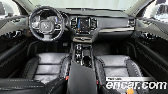 Volvo XC90 2022 — photo 7