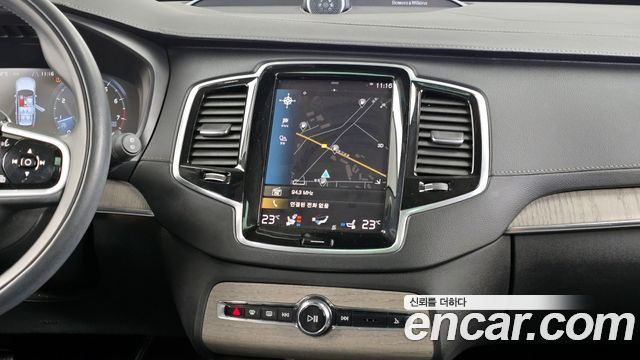 Volvo XC90 2022 — photo 14