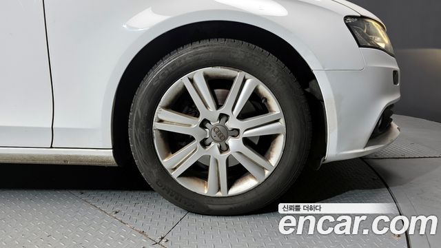 Audi A4 2012 — photo 5