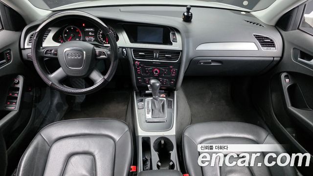Audi A4 2012 — photo 7