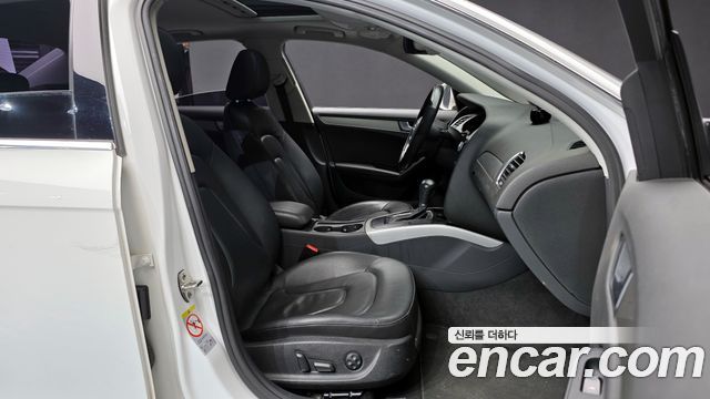 Audi A4 2012 — photo 10
