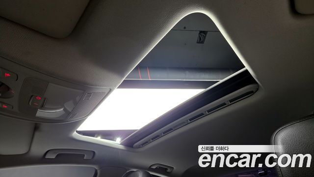 Audi A4 2012 — photo 19