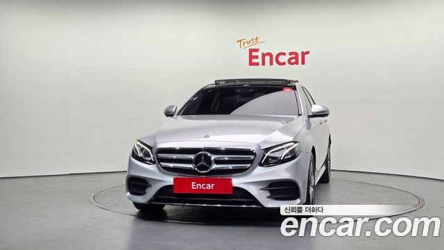 Mercedes-Benz E-Class 2020 — photo 3