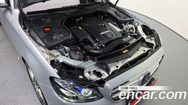 Mercedes-Benz E-Class 2020 — photo 6